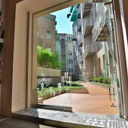 Apartment Luxury At Spalena 5